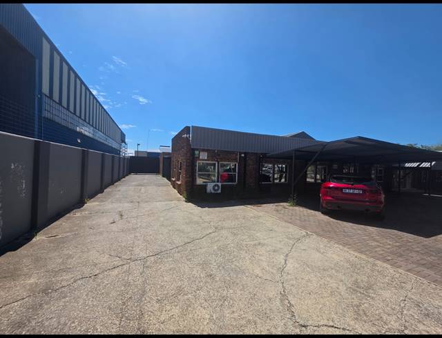 1,450M² WAREHOUSE TO LET IN ALRODE